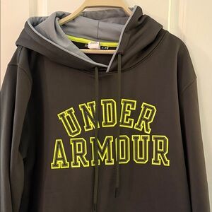Under Armour Men's green Hoodie with Yellow Accents